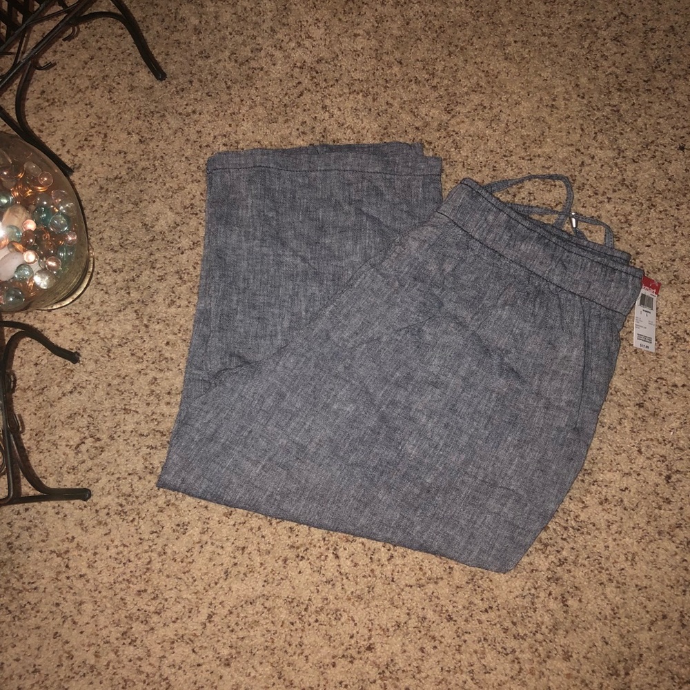 Drawstring Capris